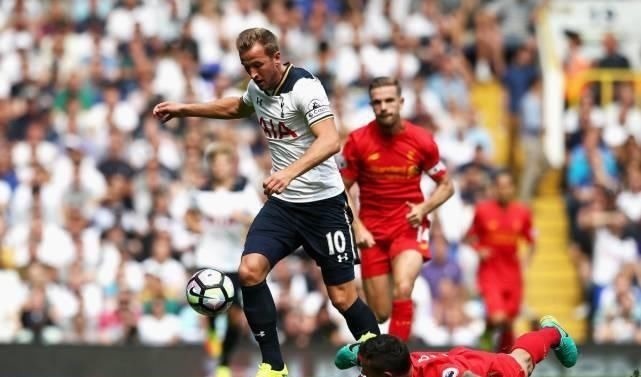 克斯的同时 克斯的同时